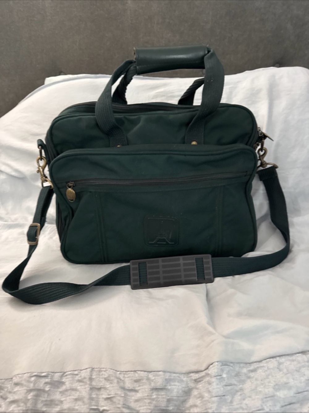 Vintage Travel Pro Dark Green Canvas Shoulder Bag with Adjustable Strap